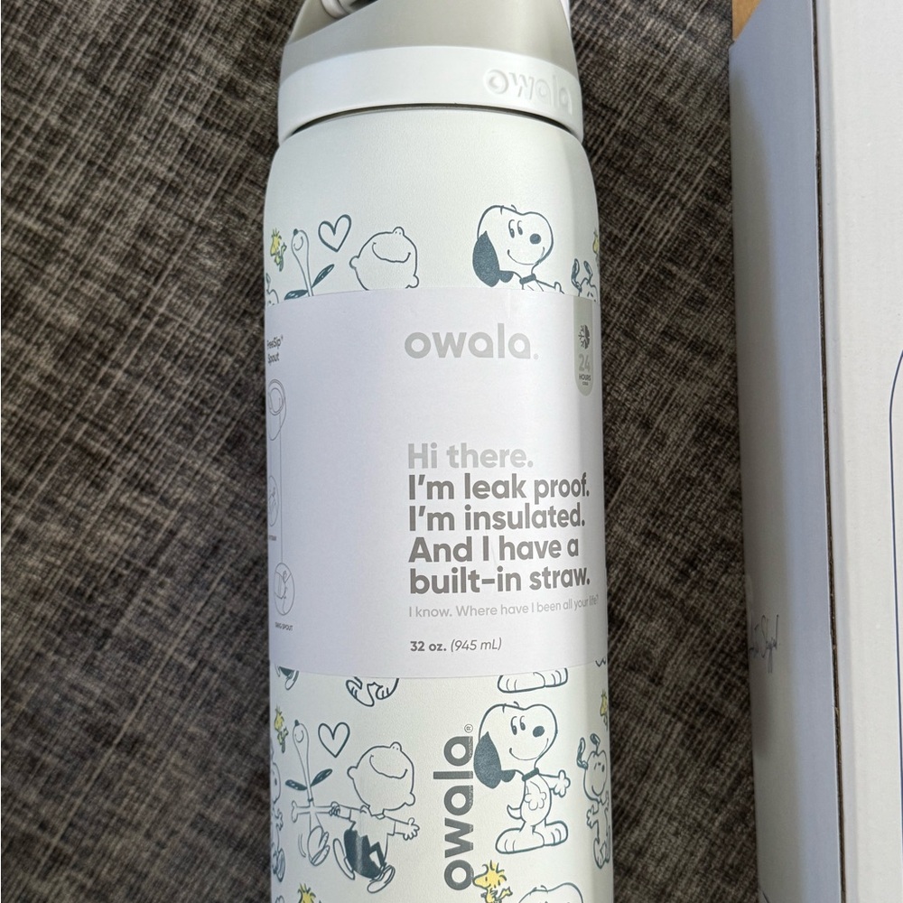 Owala Snoopy Insulated Water Bottle - Picture 1 of 4